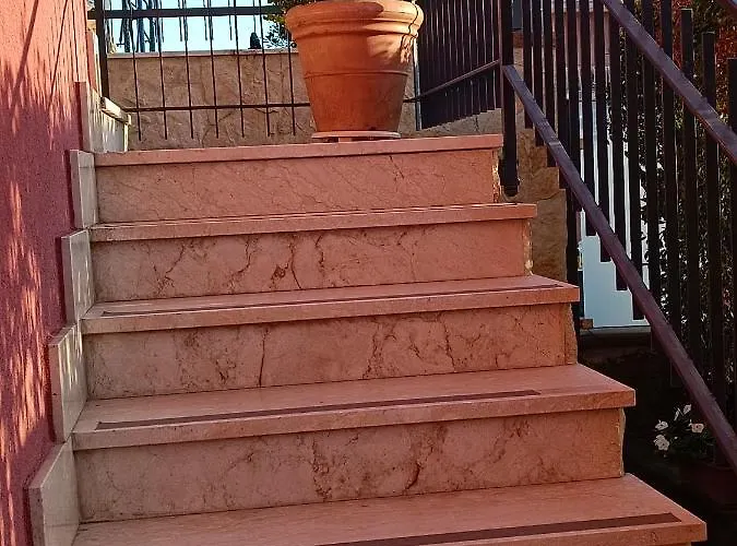 Peppe's House * 格拉维纳迪卡塔尼亚